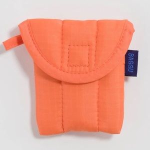 Baggu Earbud/ AirPod Puffy Quilt Case - Nasturium Orange